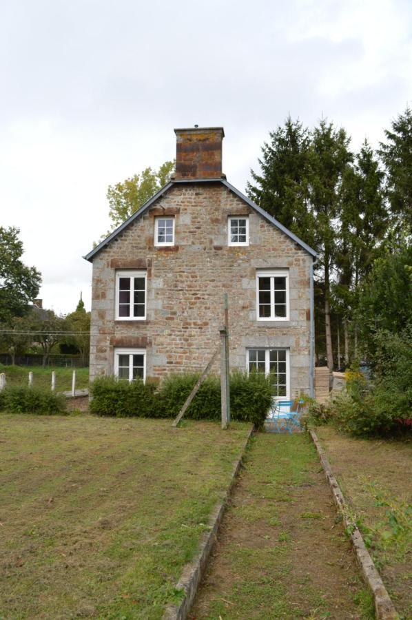 Gite Marlotte La Lande-Saint-Simeon Exterior photo